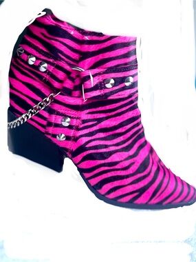 Jessica Simpson Fuchsia Zebra Print Ankle Boots with Stud & Chain Detail